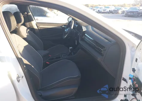 2025 Volkswagen Jetta 1.5T Sport из США, поврежденный, VIN 3VWBX7BU5SM059247